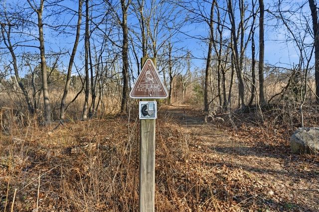 20 Mulhall Dr, Ashland, MA 01721