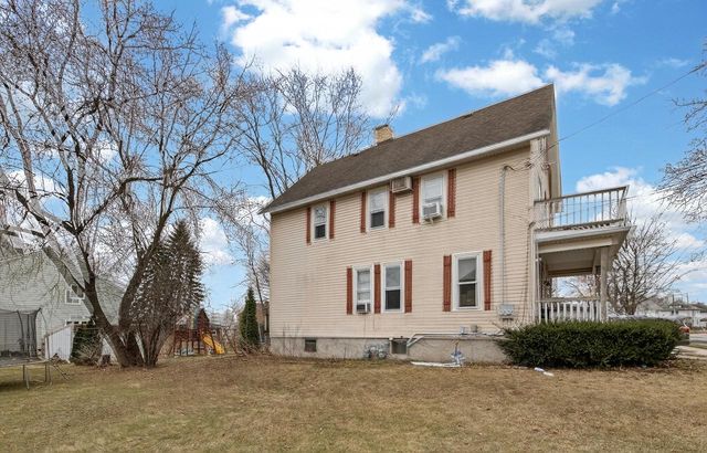 1326 Midland AVENUE, Kewaskum, WI 53040