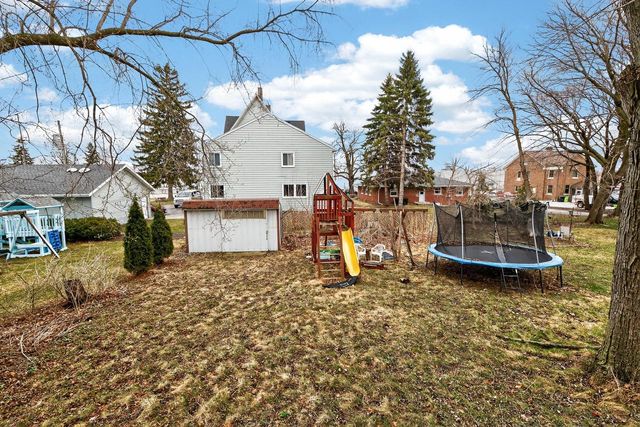 1326 Midland AVENUE, Kewaskum, WI 53040