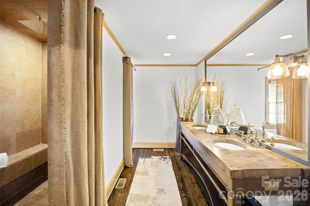 208 Wales Avenue, Charlotte, NC 28209