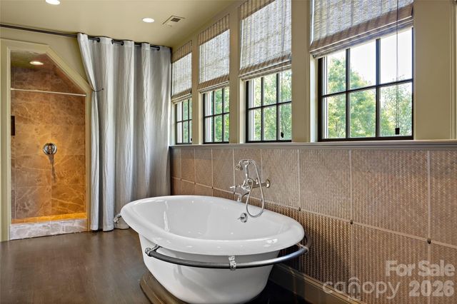 208 Wales Avenue, Charlotte, NC 28209