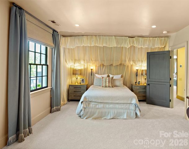208 Wales Avenue, Charlotte, NC 28209