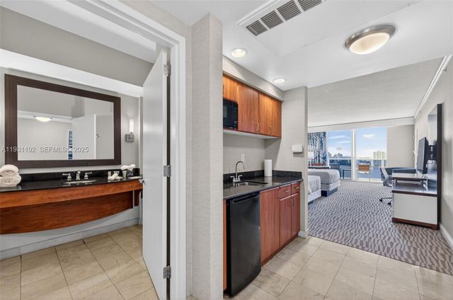 18001 Collins Avenue 2101, Sunny Isles Beach, FL 33160