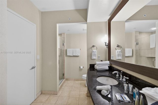 18001 Collins Avenue 2101, Sunny Isles Beach, FL 33160