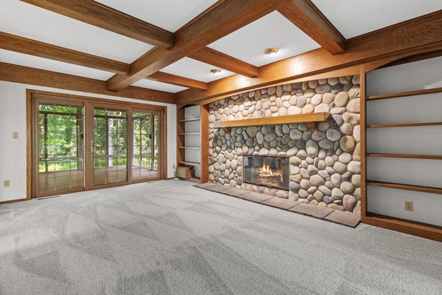 W278N2760 Rocky Point ROAD, Pewaukee, WI 53072