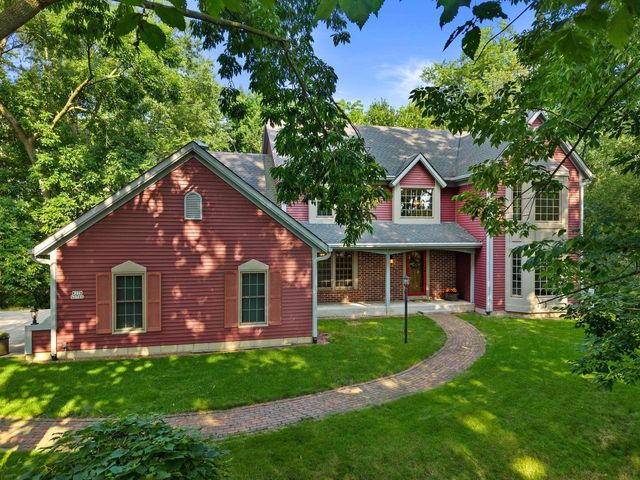 W278N2760 Rocky Point ROAD, Pewaukee, WI 53072
