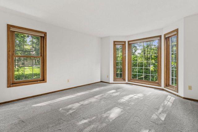 W278N2760 Rocky Point ROAD, Pewaukee, WI 53072