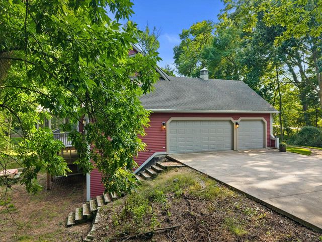 W278N2760 Rocky Point ROAD, Pewaukee, WI 53072