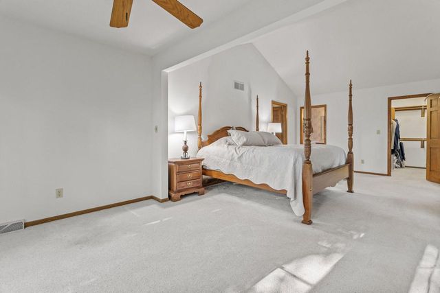 W278N2760 Rocky Point ROAD, Pewaukee, WI 53072