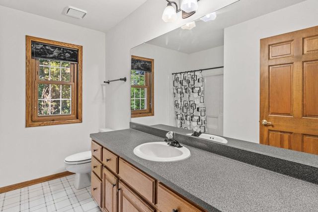 W278N2760 Rocky Point ROAD, Pewaukee, WI 53072