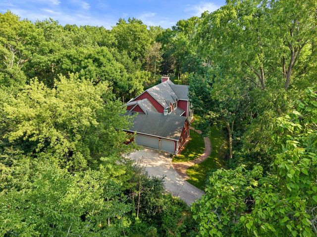 W278N2760 Rocky Point ROAD, Pewaukee, WI 53072