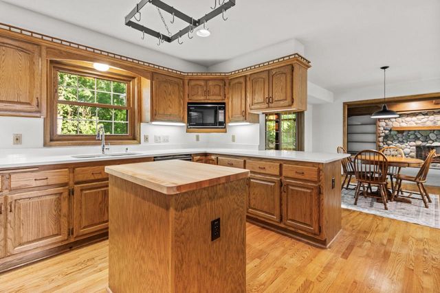 W278N2760 Rocky Point ROAD, Pewaukee, WI 53072