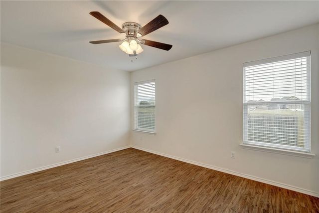 261 New Bridge DR, Kyle, TX 78640