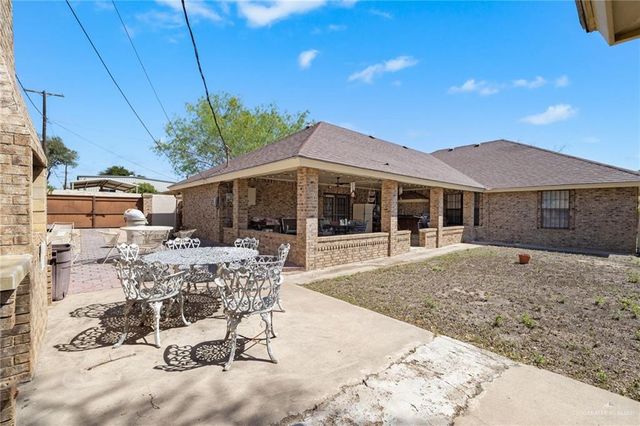 89 Dr Mario E Ramirez Avenue, Roma, TX 78584