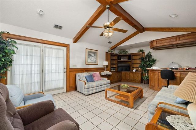 89 Dr Mario E Ramirez Avenue, Roma, TX 78584