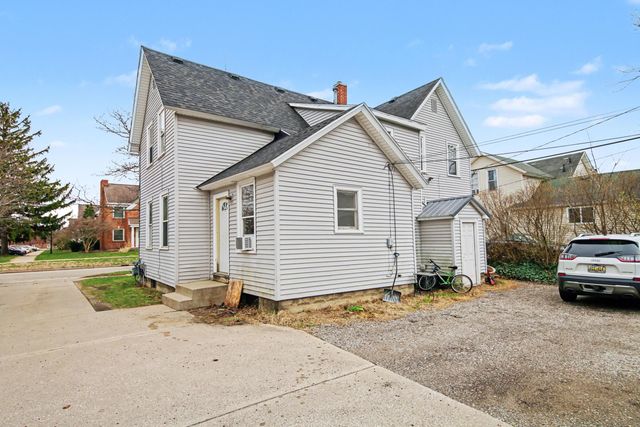 322 College Avenue, Holland, MI 49423