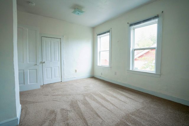 322 College Avenue, Holland, MI 49423