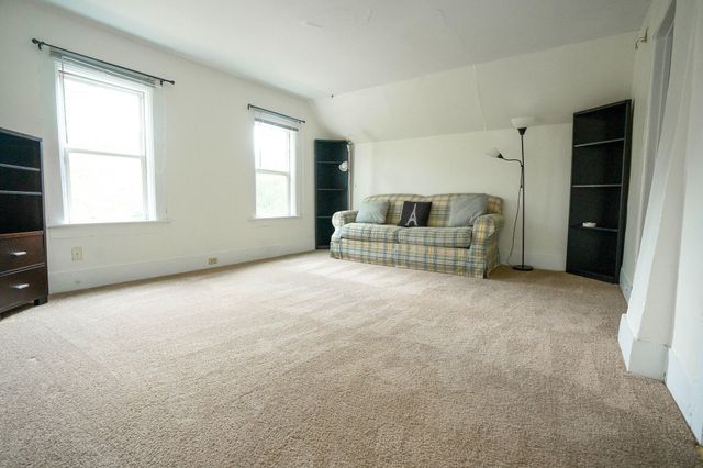 322 College Avenue, Holland, MI 49423