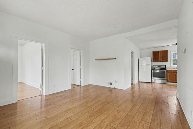 322 College Avenue, Holland, MI 49423