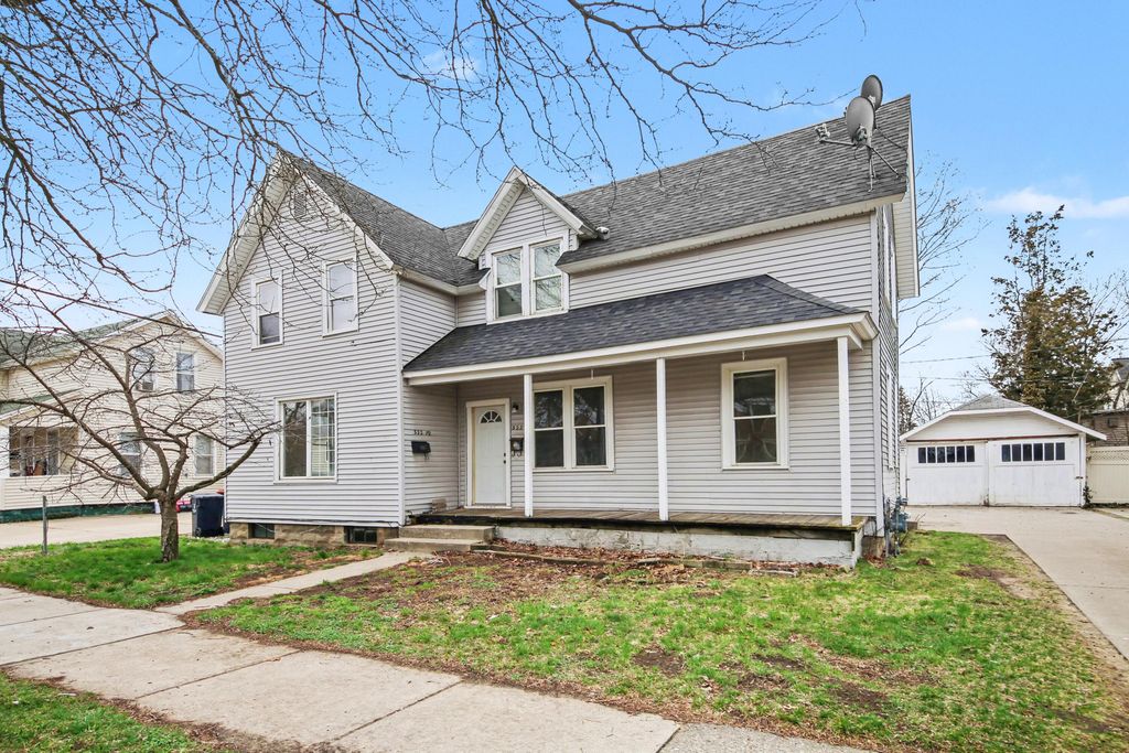 322 College Avenue, Holland, MI 49423