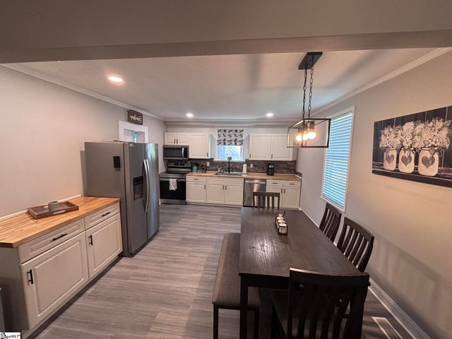 7 Haynes Street, Greer, SC 29650