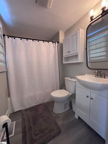 7 Haynes Street, Greer, SC 29650