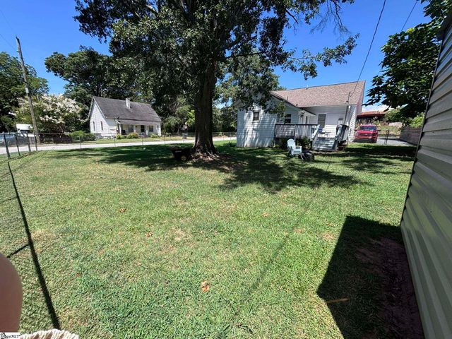 7 Haynes Street, Greer, SC 29650