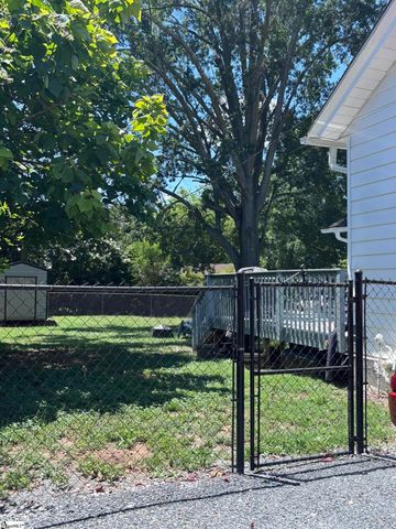 7 Haynes Street, Greer, SC 29650