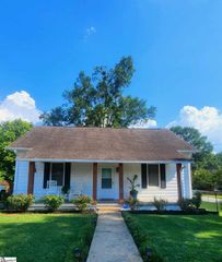 7 Haynes Street, Greer, SC 29650