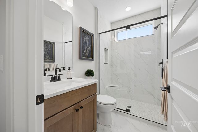 585 E Distributor, Boise, ID 83716