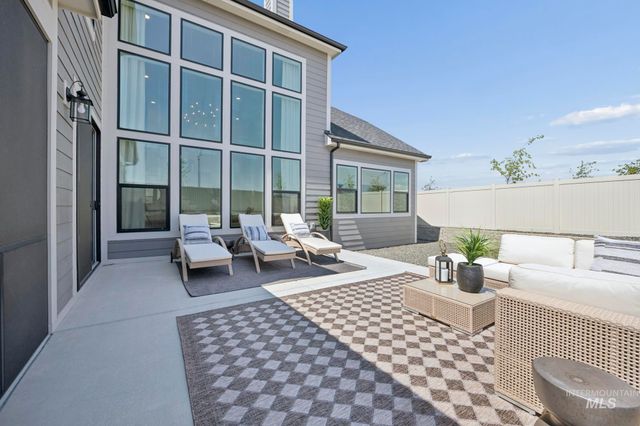 585 E Distributor, Boise, ID 83716