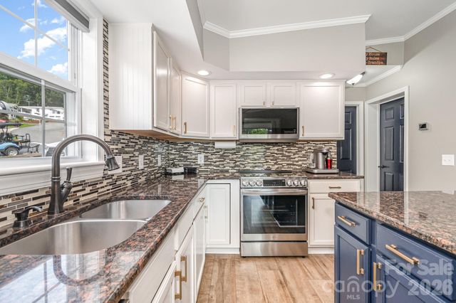 132 Eagle Drive B16, New London, NC 28127