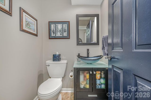 132 Eagle Drive B16, New London, NC 28127