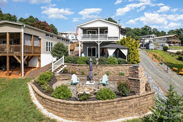 132 Eagle Drive B16, New London, NC 28127