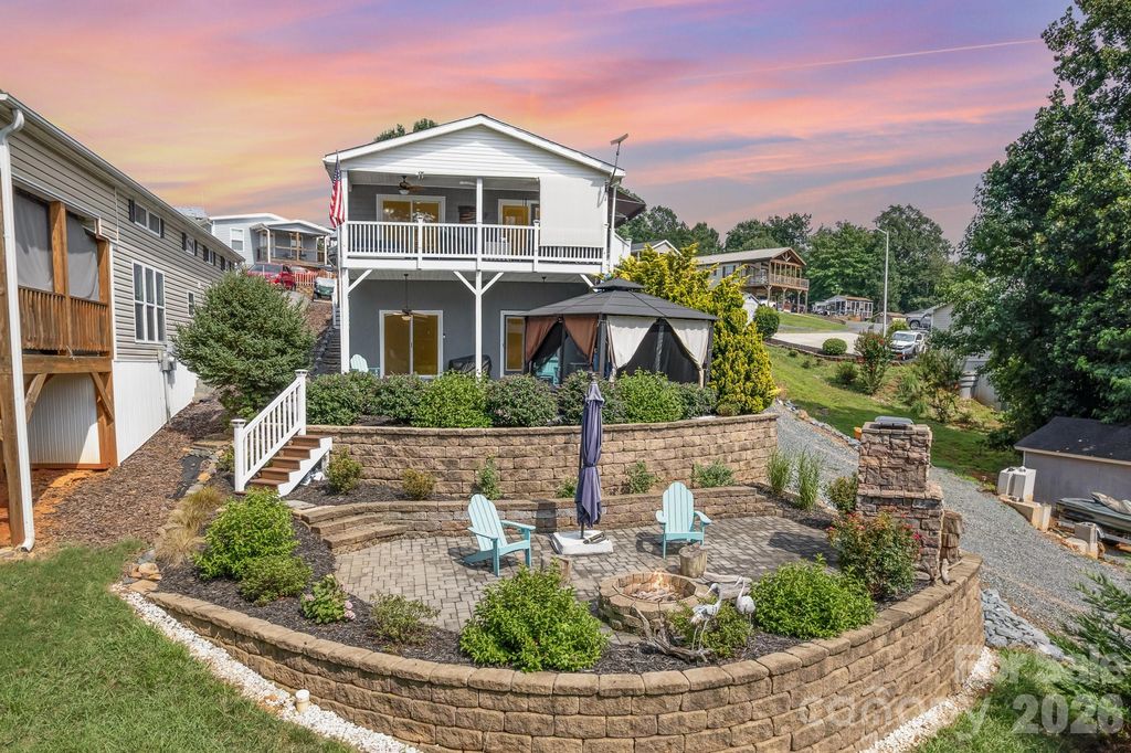 132 Eagle Drive B16, New London, NC 28127