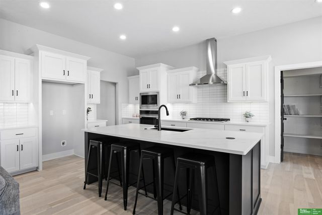 6523 S 214th Street, Elkhorn, NE 68022