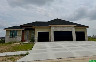 6523 S 214th Street, Elkhorn, NE 68022