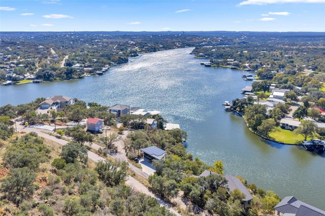 150 Skyline DR, Sunrise Beach, TX 78643