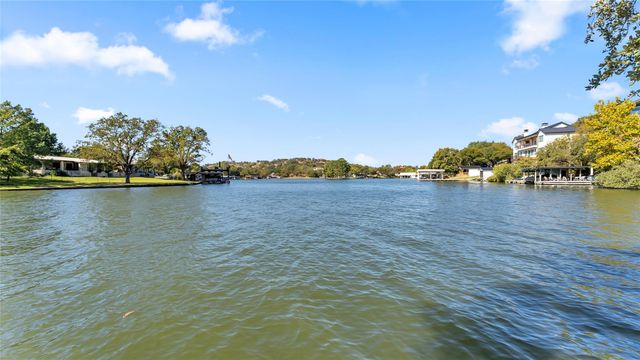 150 Skyline DR, Sunrise Beach, TX 78643