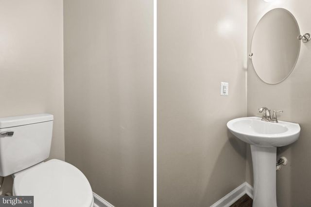 806 BLOSSOM DR, Hanover, PA 17331