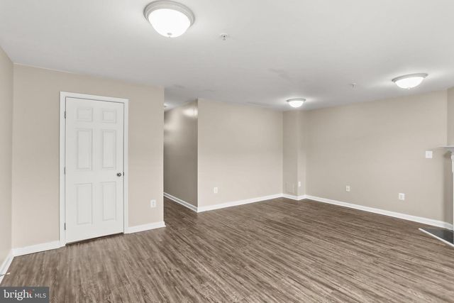 806 BLOSSOM DR, Hanover, PA 17331