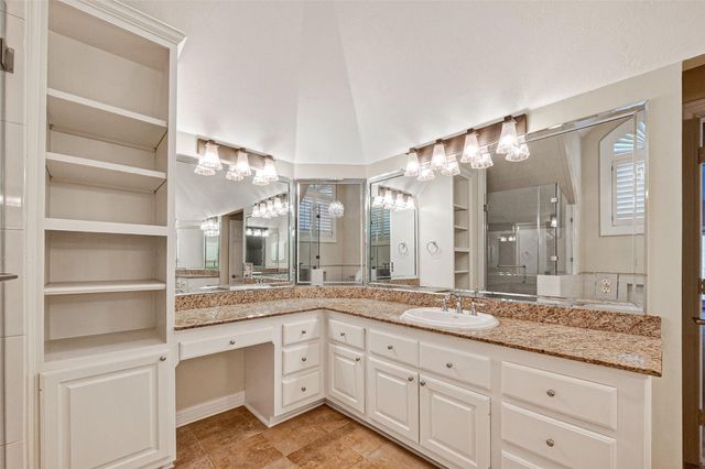 5322 Val Verde Street, Houston, TX 77056