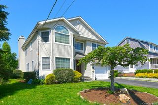 13 Sheppard Street, Glen Head, NY 11545