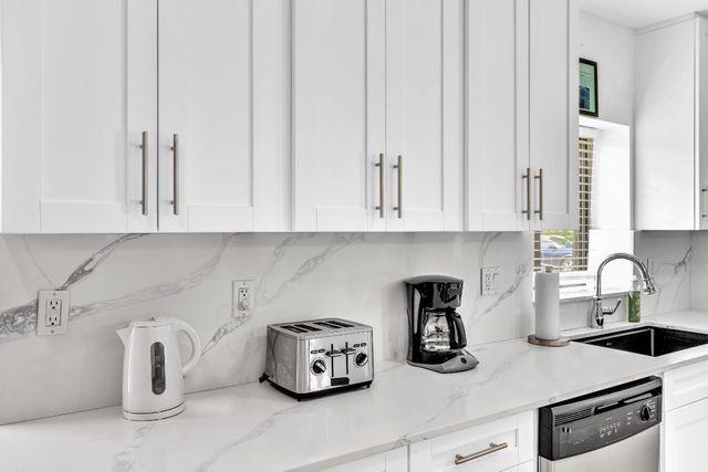 5901 W Broward Boulevard, Plantation, FL 33317