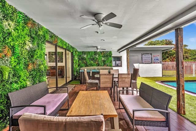 5901 W Broward Boulevard, Plantation, FL 33317