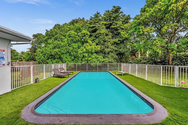 5901 W Broward Boulevard, Plantation, FL 33317