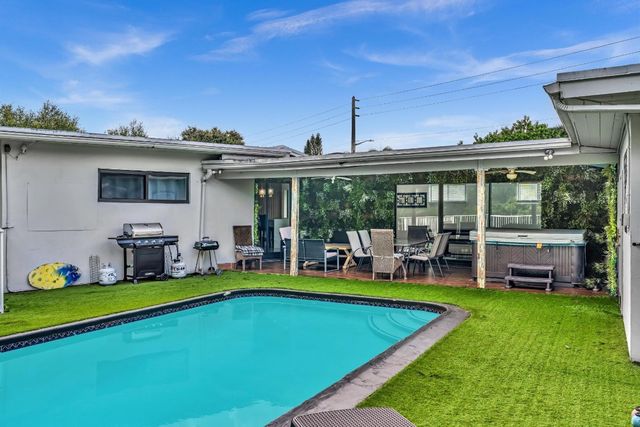 5901 W Broward Boulevard, Plantation, FL 33317