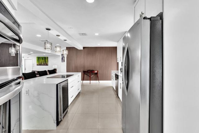 5901 W Broward Boulevard, Plantation, FL 33317