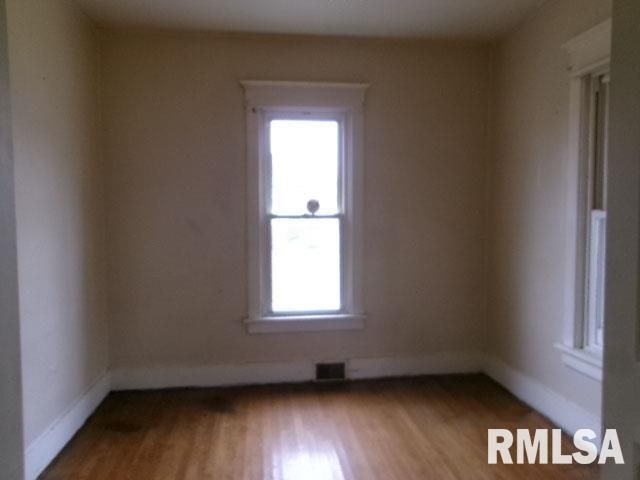 1611 N HOYT Street, Chillicothe, IL 61523