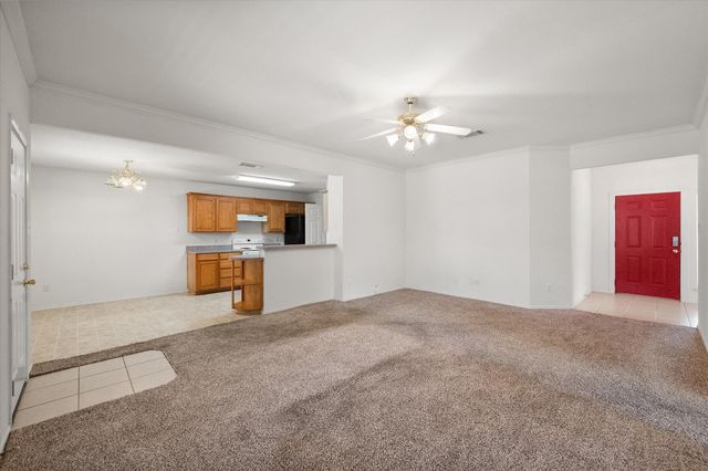 566 Tanglewood Drive, Burleson, TX 76028